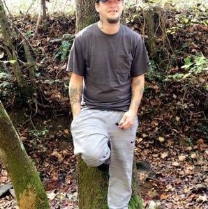 Meet your Posher, Larry